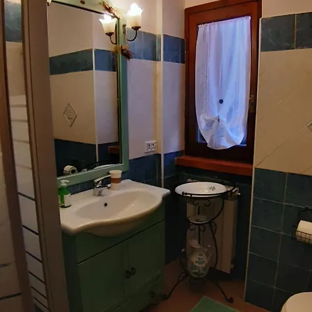 La Casa Di Linda Apartment *