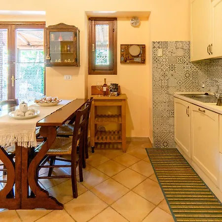 La Casa Di Linda Apartment *